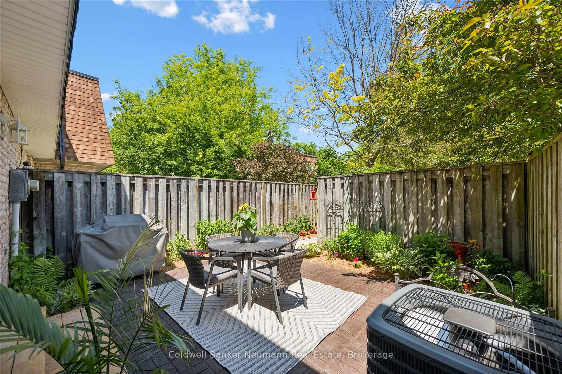 Photo 33 of Unit 24, 383 Edinburgh Road S, Guelph, Dovercliffe Park/Old University — HOMEH