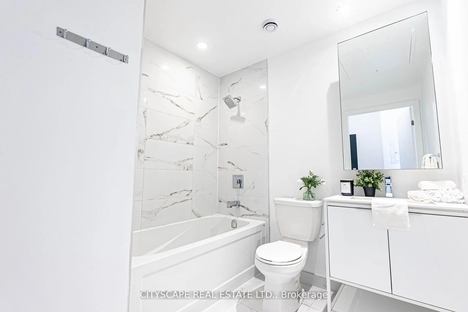 Photo 12 of Unit 907, 77 Shuter Street, Toronto, Church-Yonge Corridor — HOMEH