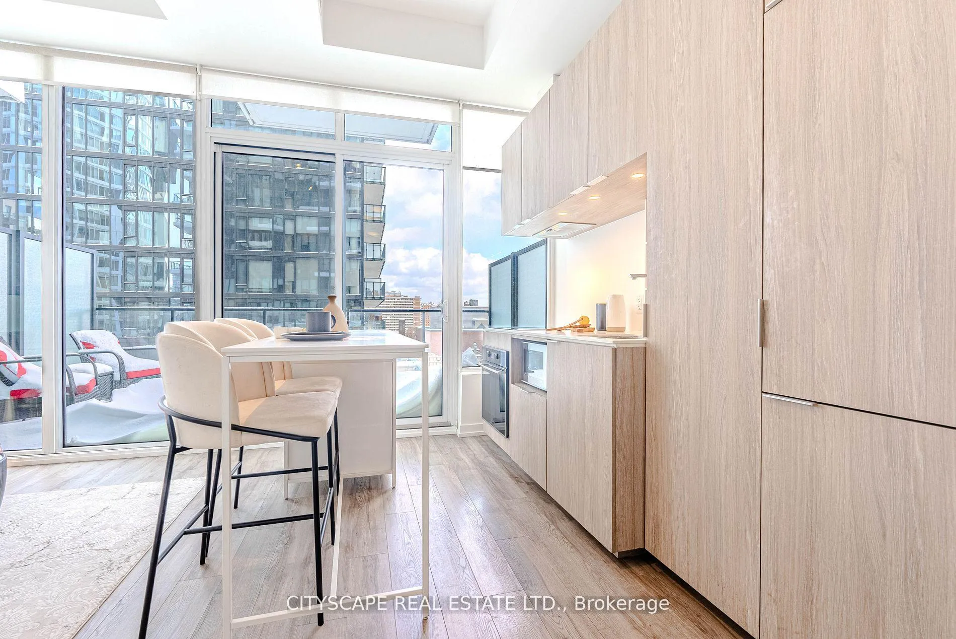 Photo 29 of Unit 907, 77 Shuter Street, Toronto, Church-Yonge Corridor — HOMEH
