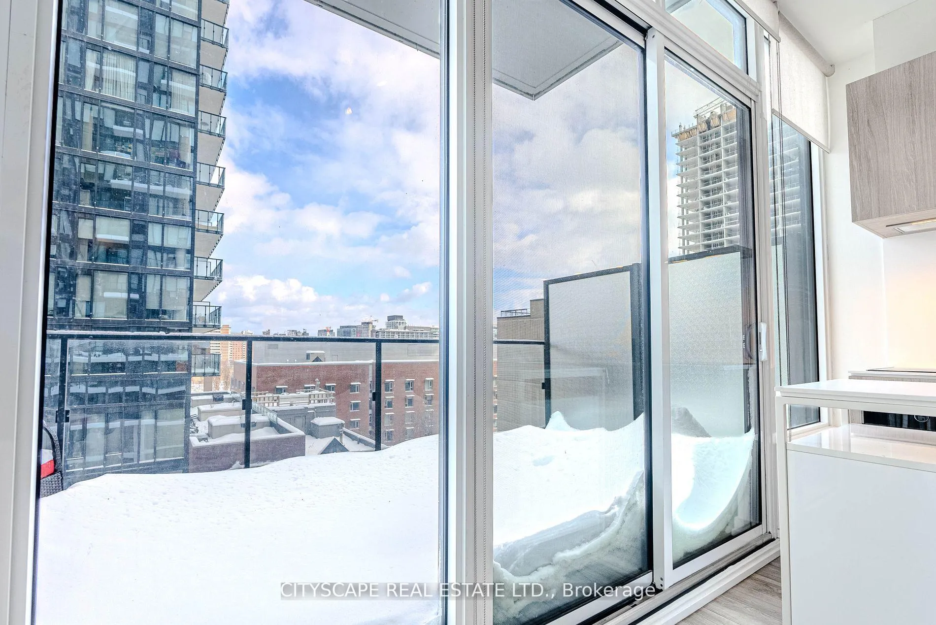 Photo 31 of Unit 907, 77 Shuter Street, Toronto, Church-Yonge Corridor — HOMEH
