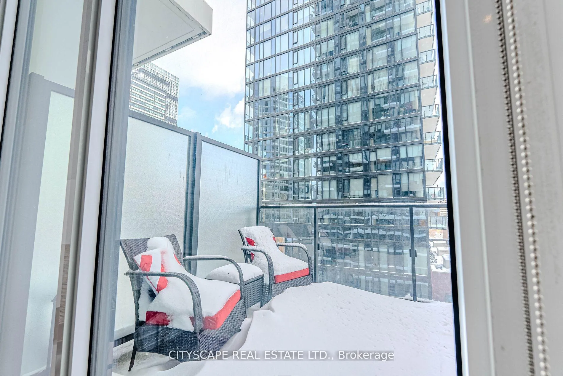Photo 32 of Unit 907, 77 Shuter Street, Toronto, Church-Yonge Corridor — HOMEH