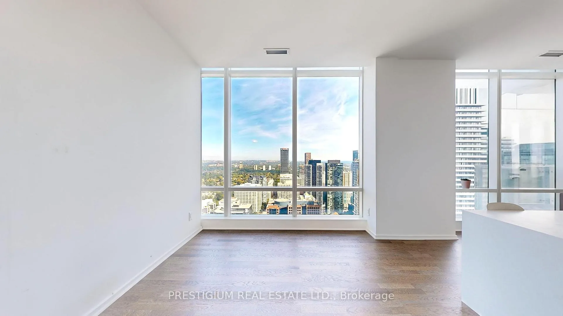 Photo 14 of Unit 4204, 1 Bloor Street E, Toronto, Church-Yonge Corridor — HOMEH
