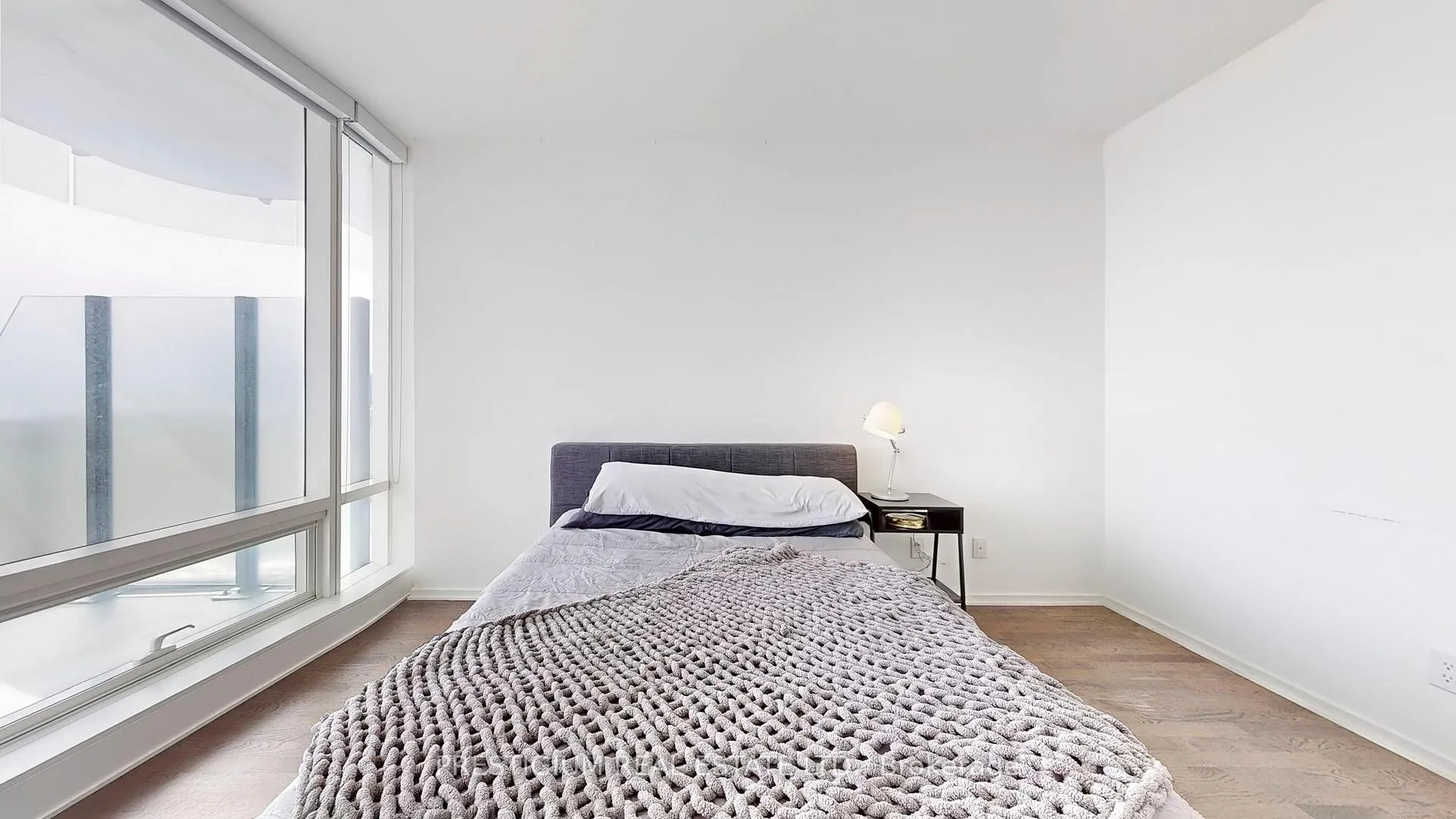 Photo 17 of Unit 4204, 1 Bloor Street E, Toronto, Church-Yonge Corridor — HOMEH