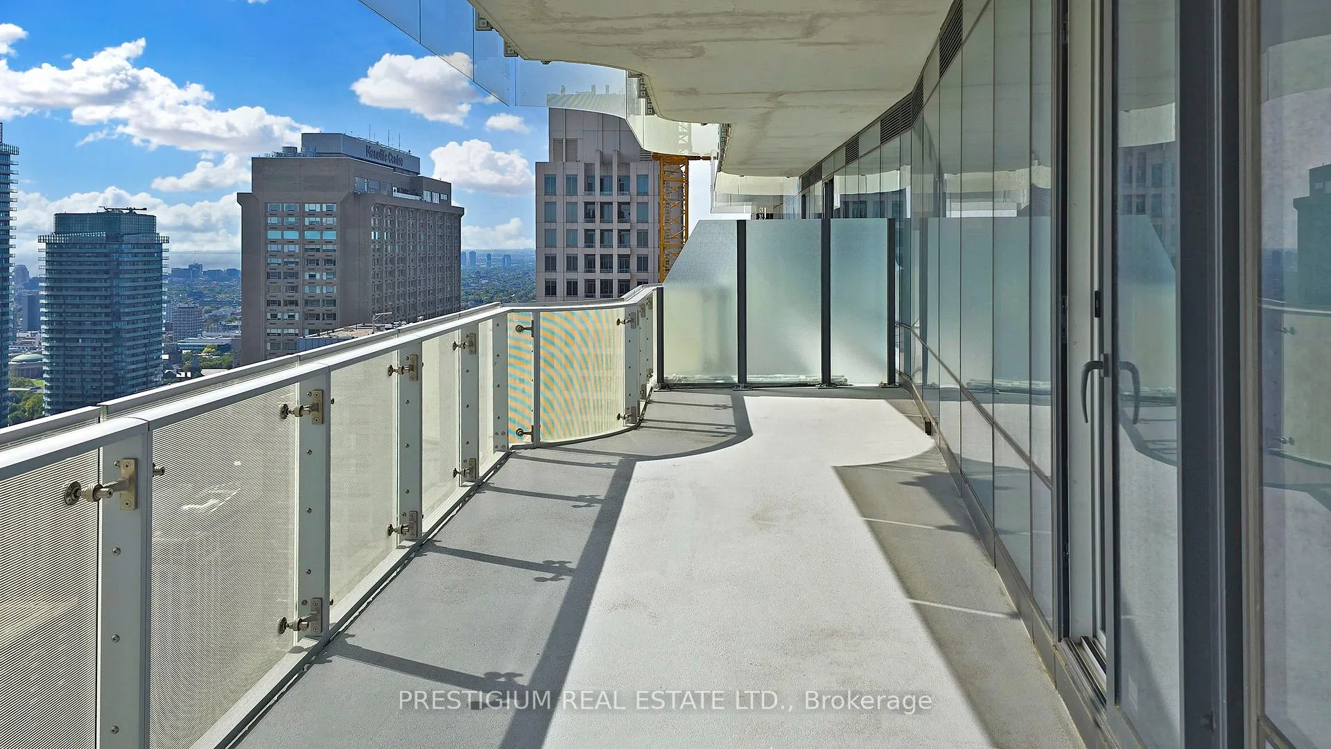 Photo 32 of Unit 4204, 1 Bloor Street E, Toronto, Church-Yonge Corridor — HOMEH