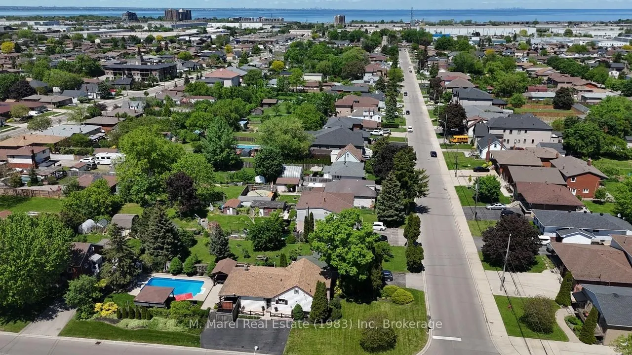 Photo 2 of 223 Margaret Avenue, Hamilton, Stoney Creek — HOMEH