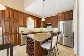 Photo 12 of 3082 Ingleton Lane, Oakville, Bronte Creek — HOMEH