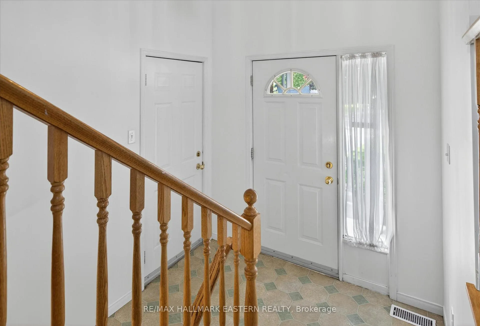 Photo 12 of 890 Chapel Road, Peterborough, Ashburnham Ward 4 — HOMEH
