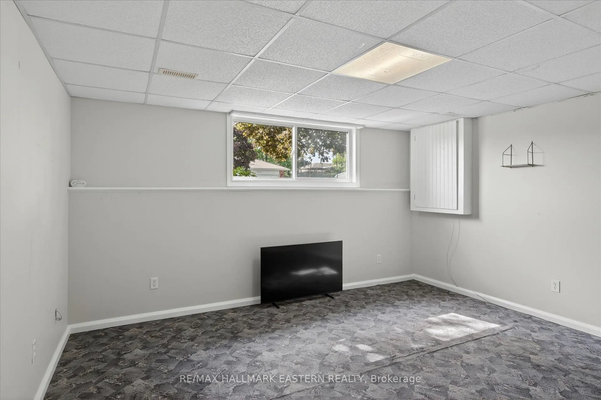 Photo 36 of 890 Chapel Road, Peterborough, Ashburnham Ward 4 — HOMEH