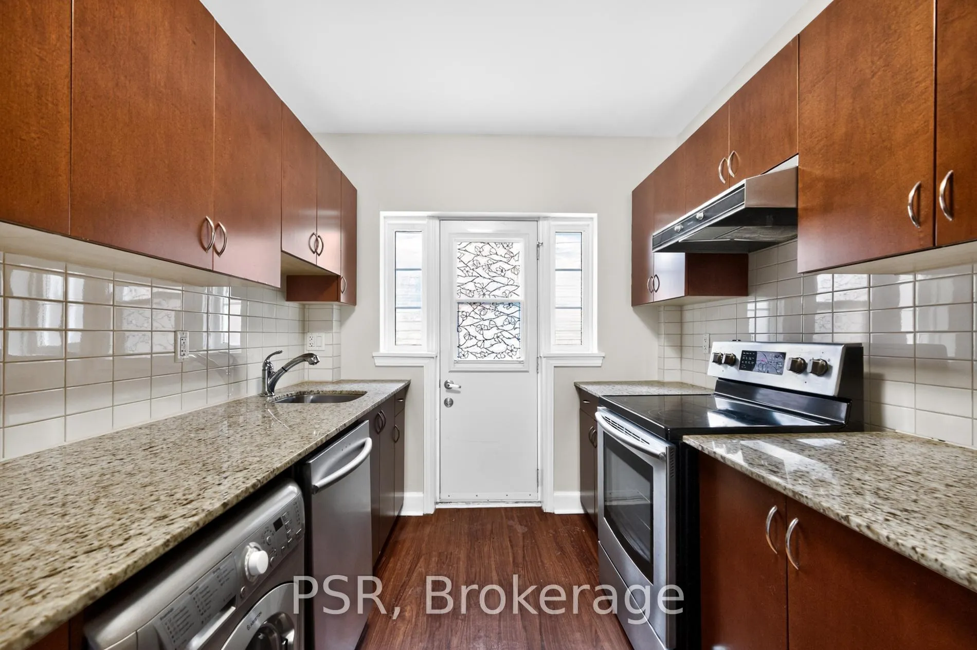 Photo 13 of Unit L06, 1347 Bayview Avenue, Toronto, Leaside — HOMEH
