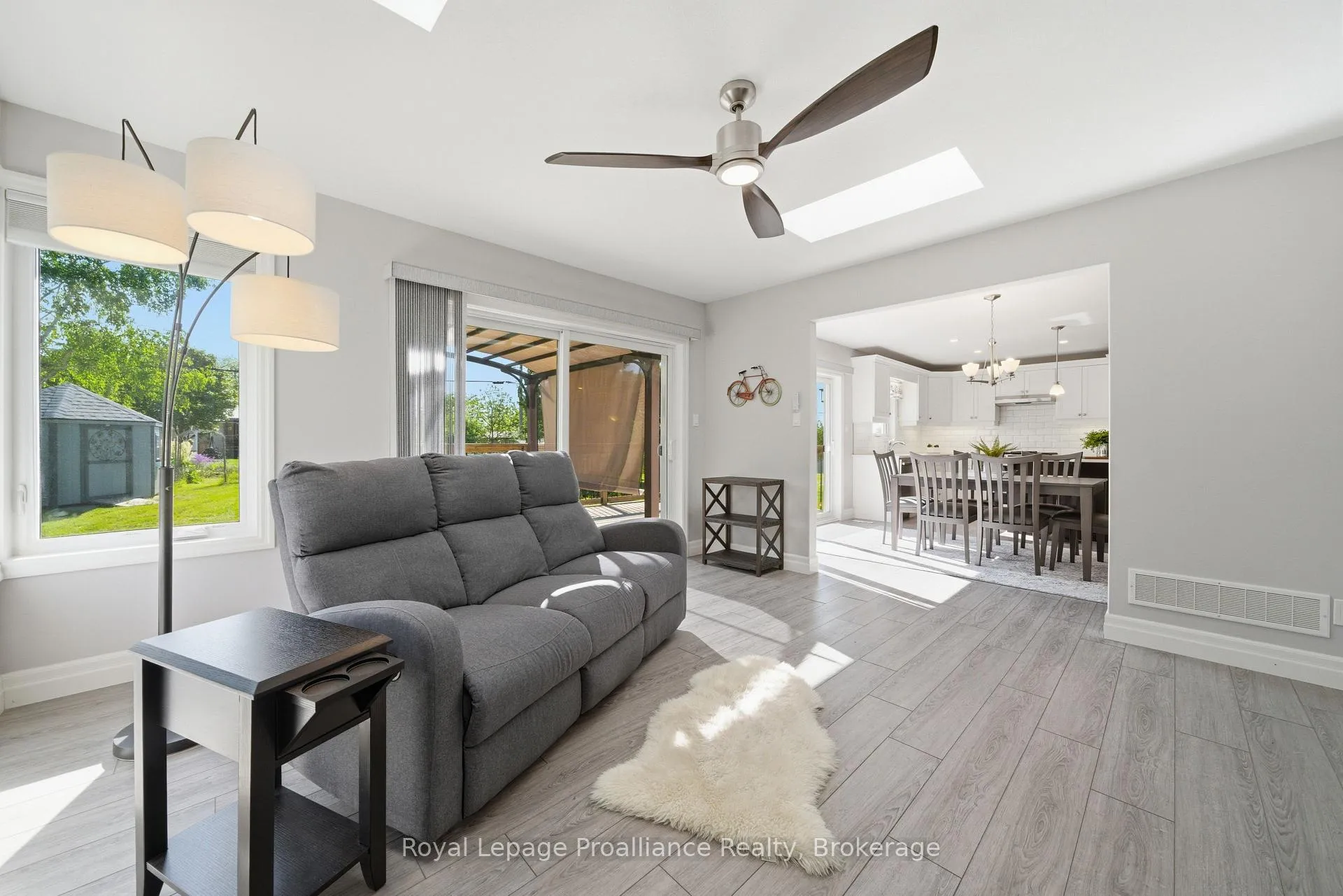 Photo 15 of 568 Whites Road, Quinte West, Sidney Ward — HOMEH
