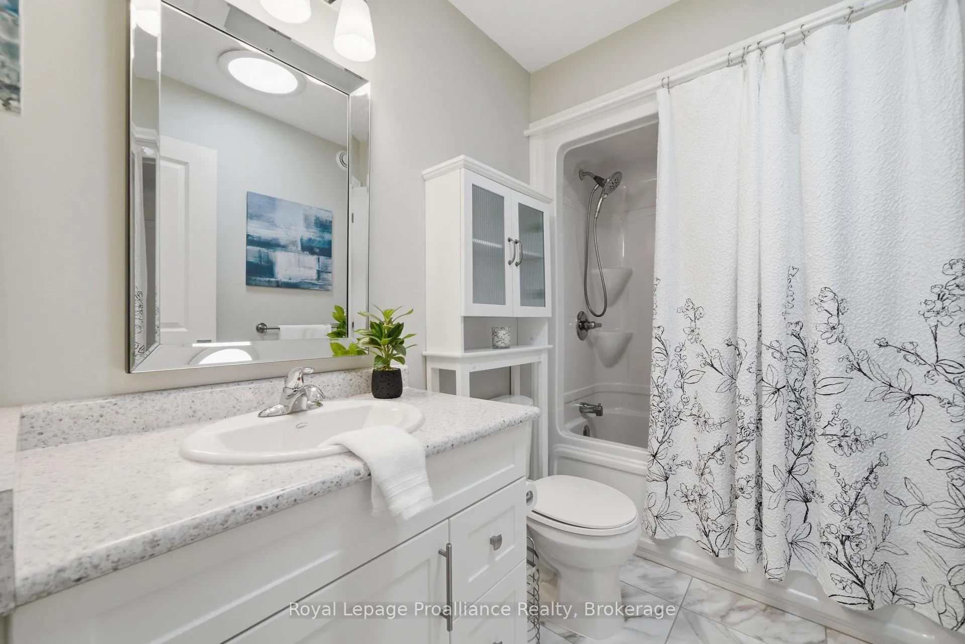 Photo 25 of 568 Whites Road, Quinte West, Sidney Ward — HOMEH