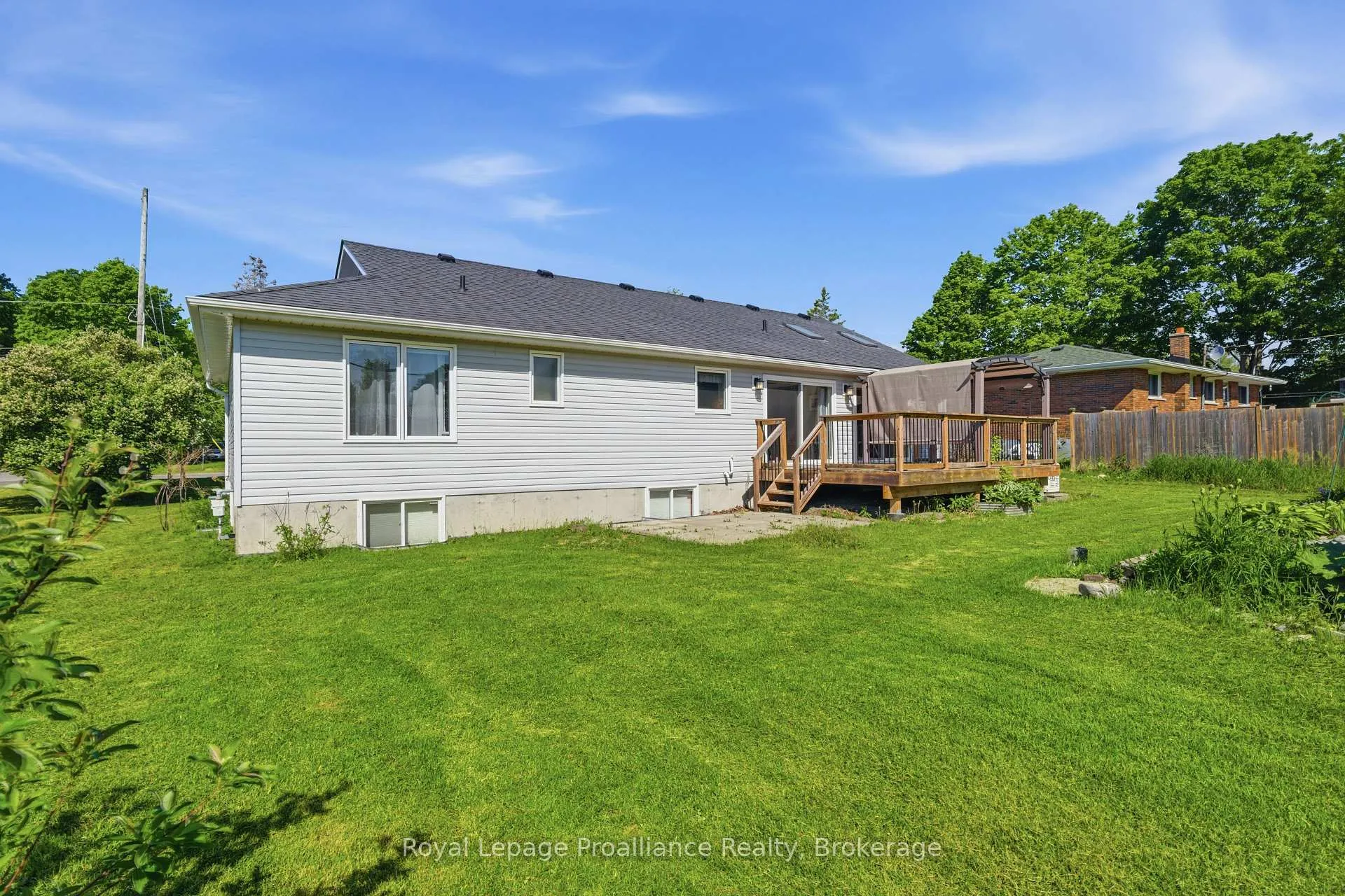 Photo 45 of 568 Whites Road, Quinte West, Sidney Ward — HOMEH