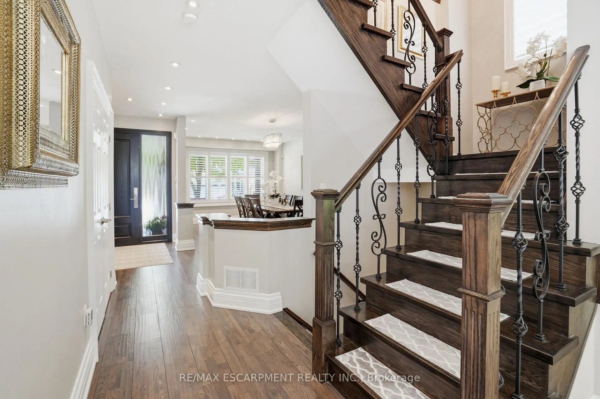 Photo 15 of 418 Montreal Circle, Hamilton, Winona Park — HOMEH