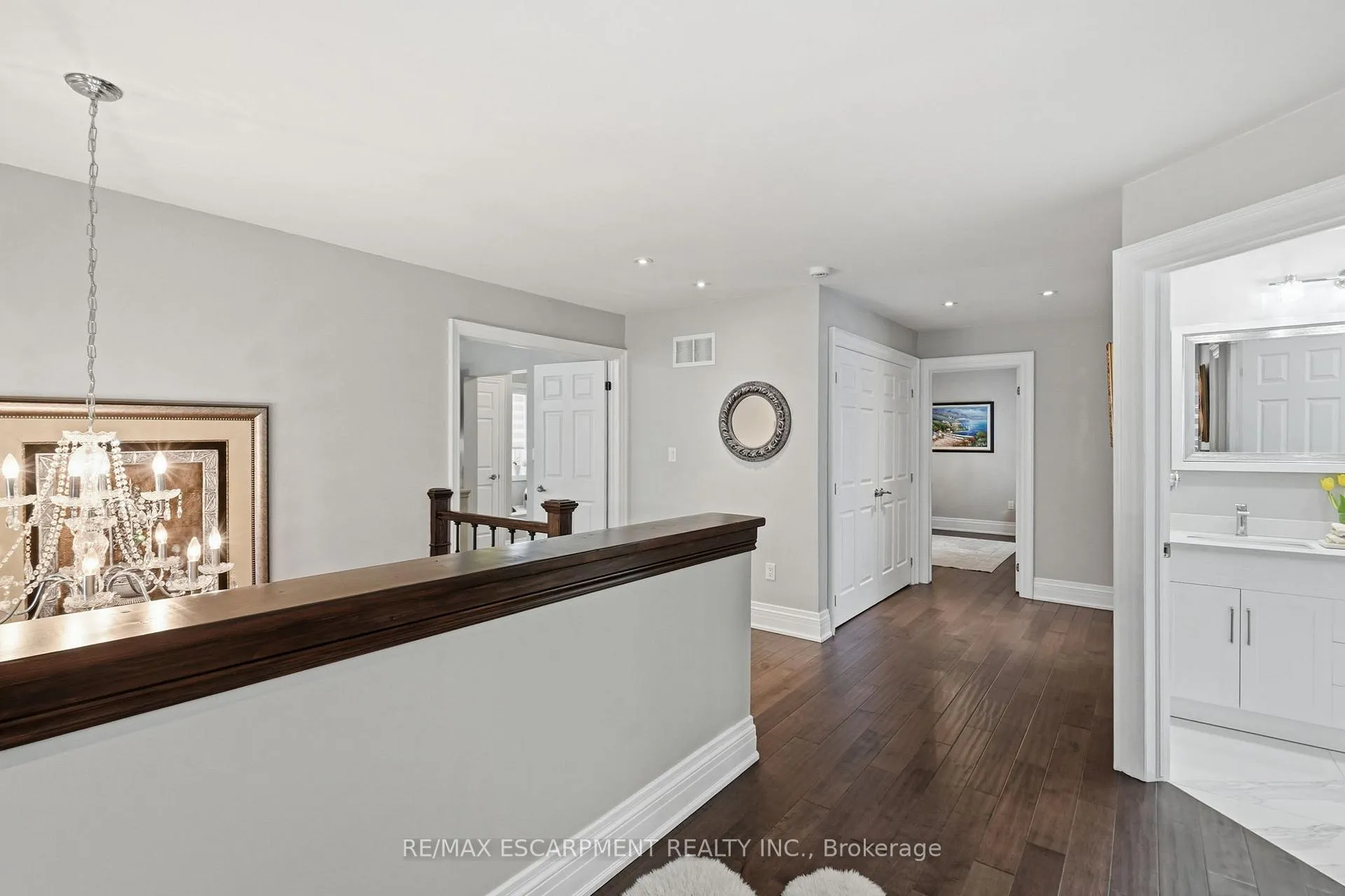 Photo 17 of 418 Montreal Circle, Hamilton, Winona Park — HOMEH