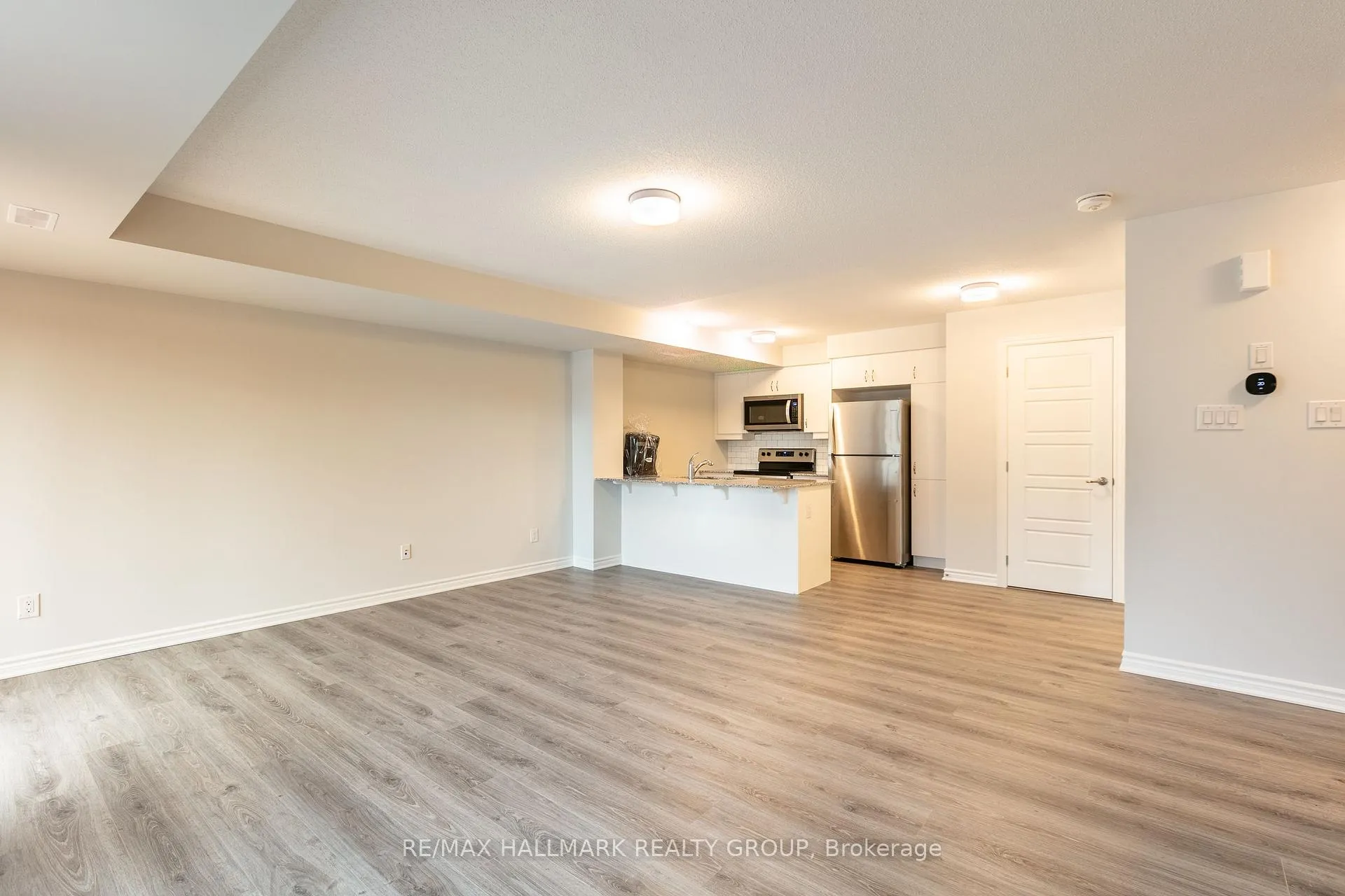 Photo 2 of 205 Lapland Private, Ottawa, Kanata - Emerald Meadows/Trailwest — HOMEH
