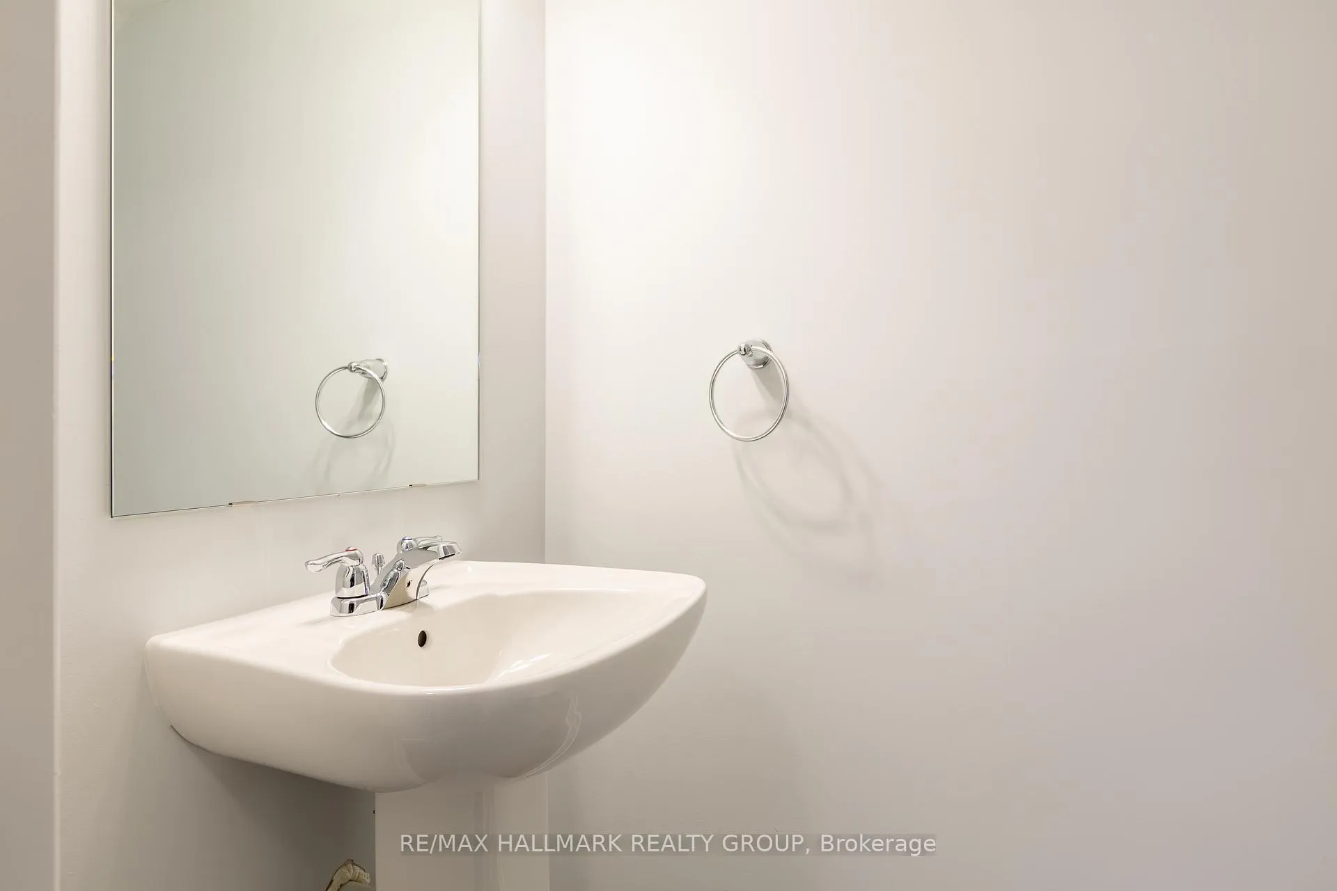 Photo 5 of 205 Lapland Private, Ottawa, Kanata - Emerald Meadows/Trailwest — HOMEH