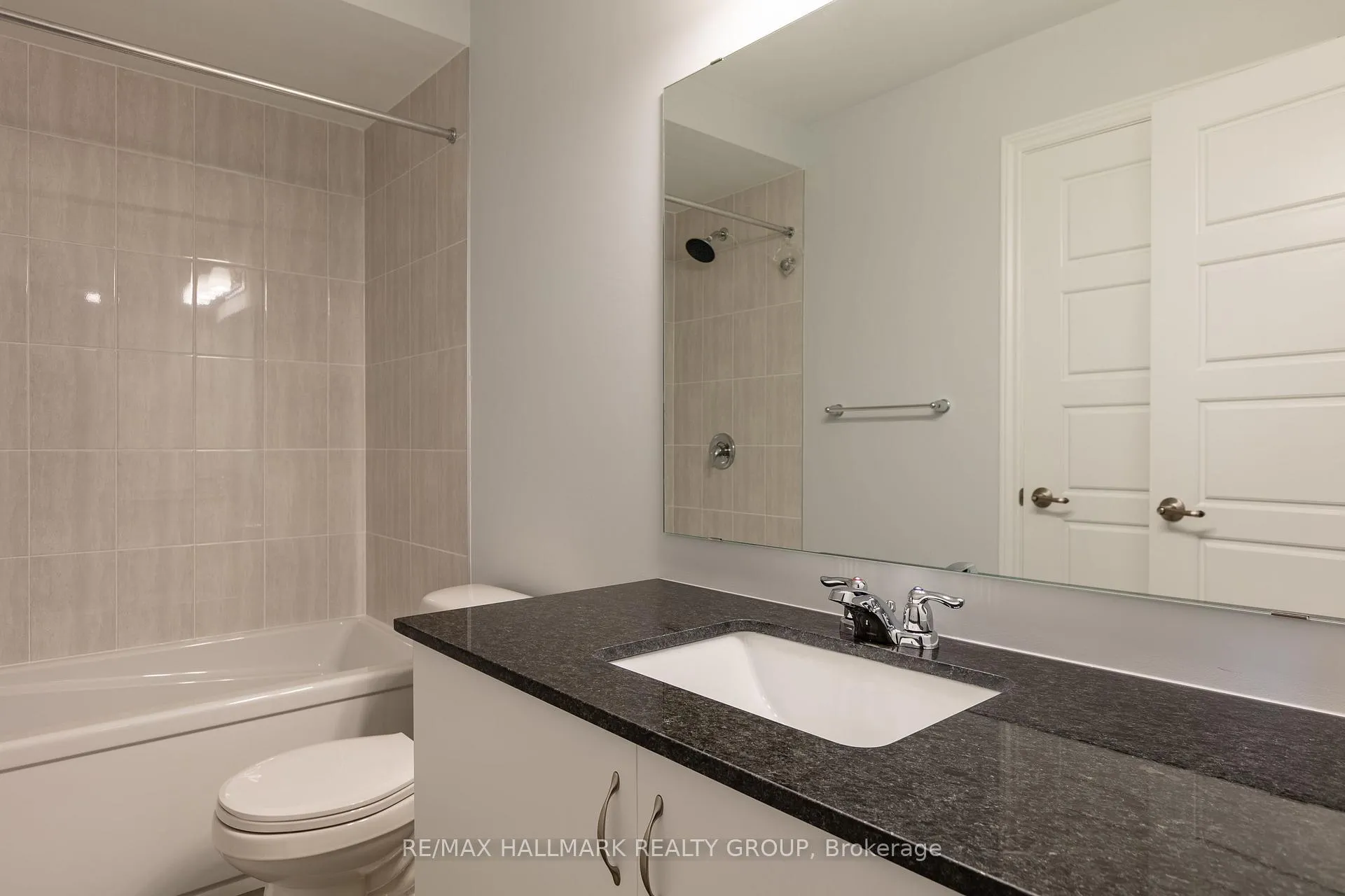 Photo 10 of 205 Lapland Private, Ottawa, Kanata - Emerald Meadows/Trailwest — HOMEH