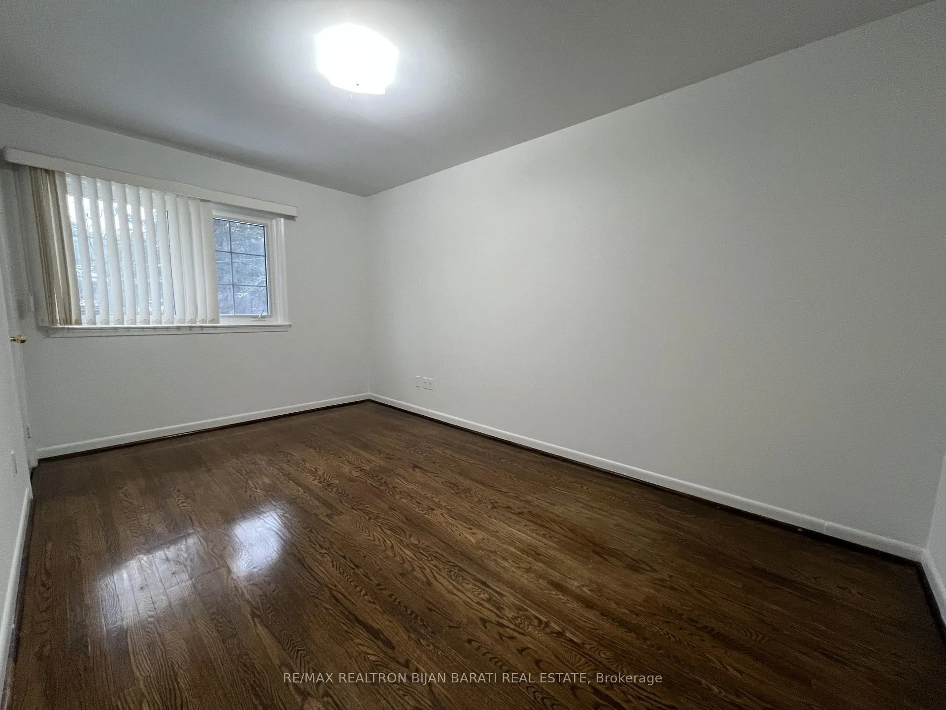Photo 9 of 298 Newton Drive, North York, Newtonbrook East — HOMEH