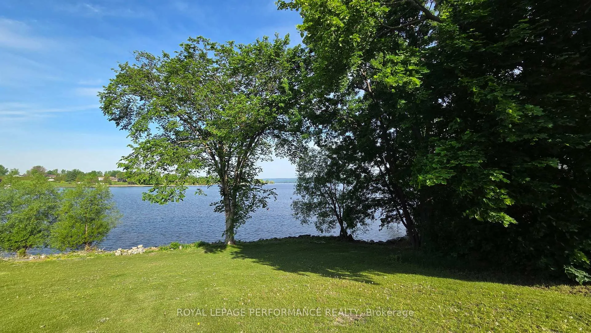 Photo 2 of 47 Wharf Street, Champlain, L'Orignal — HOMEH