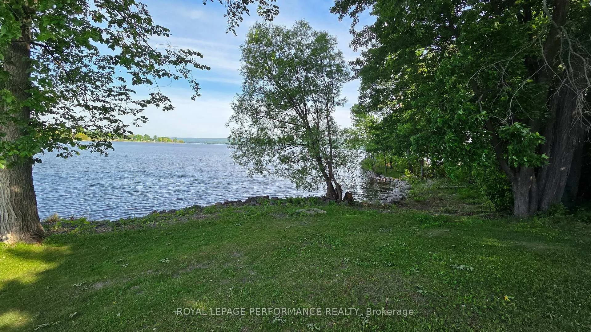 Photo 3 of 47 Wharf Street, Champlain, L'Orignal — HOMEH