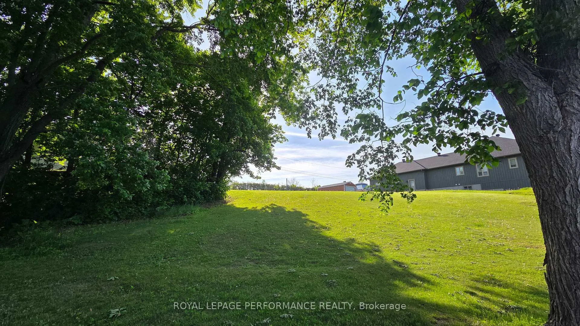 Photo 5 of 47 Wharf Street, Champlain, L'Orignal — HOMEH