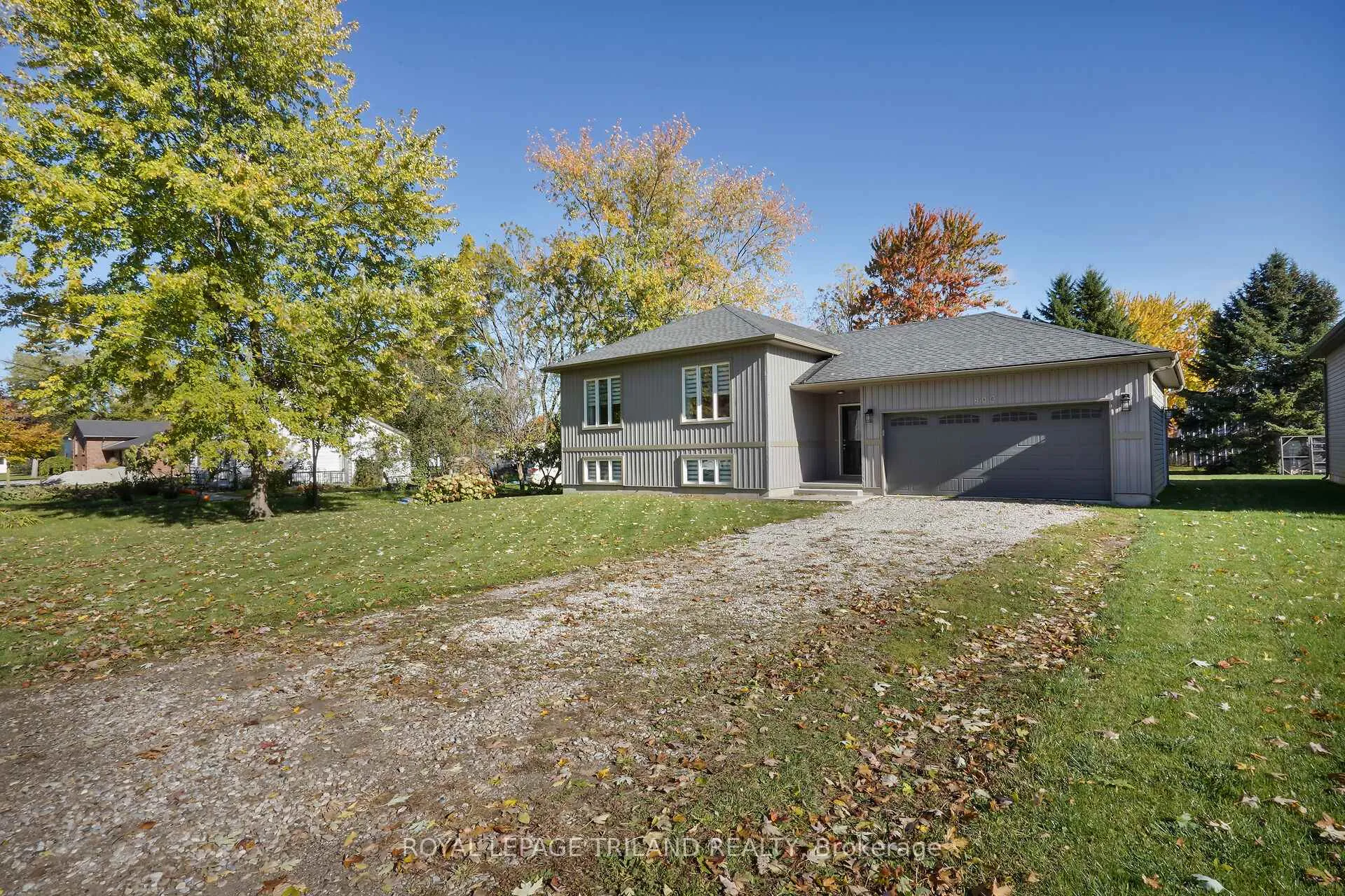 Photo 2 of 280 Peter Street S, Chatham-Kent, Bothwell — HOMEH