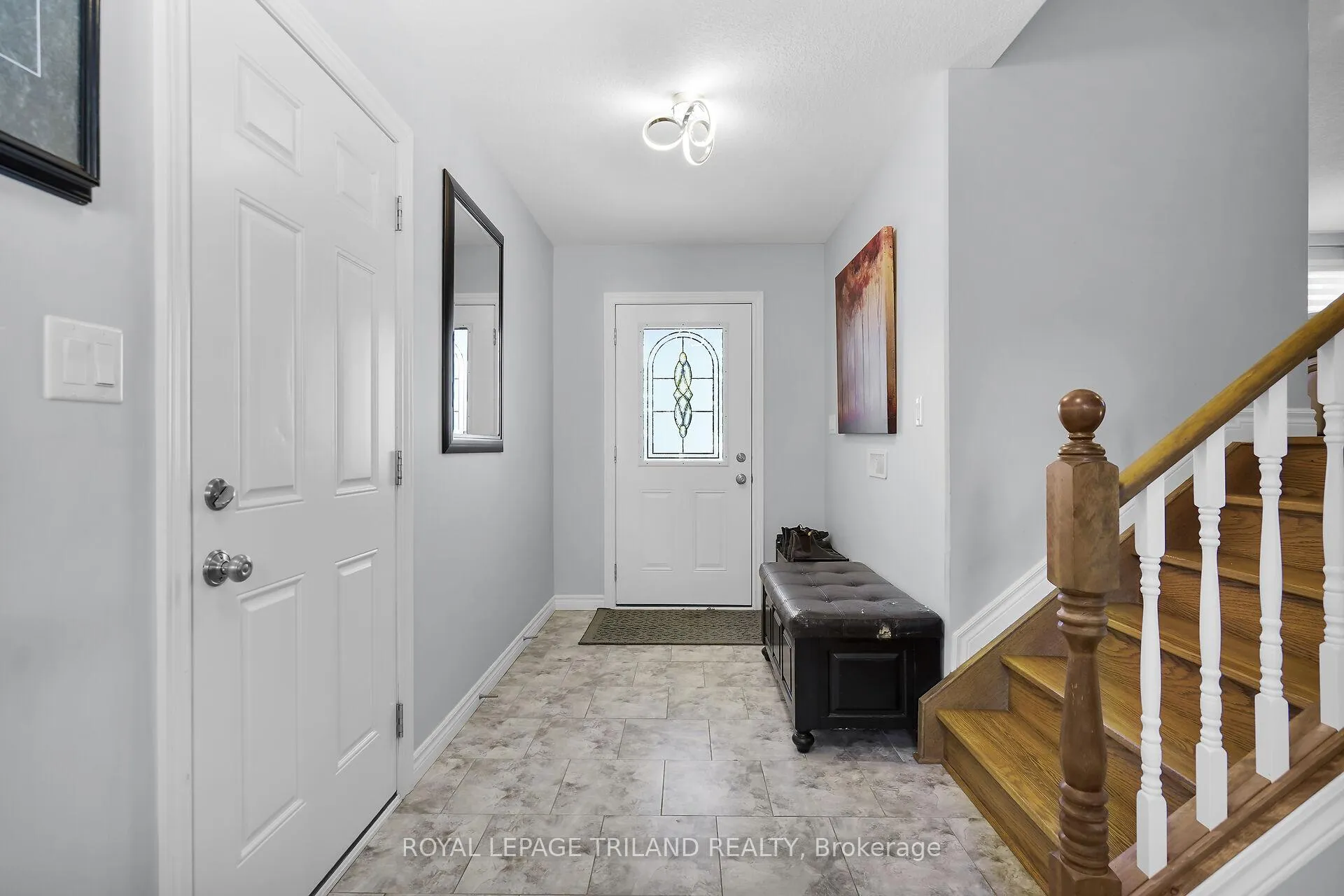 Photo 4 of 280 Peter Street S, Chatham-Kent, Bothwell — HOMEH