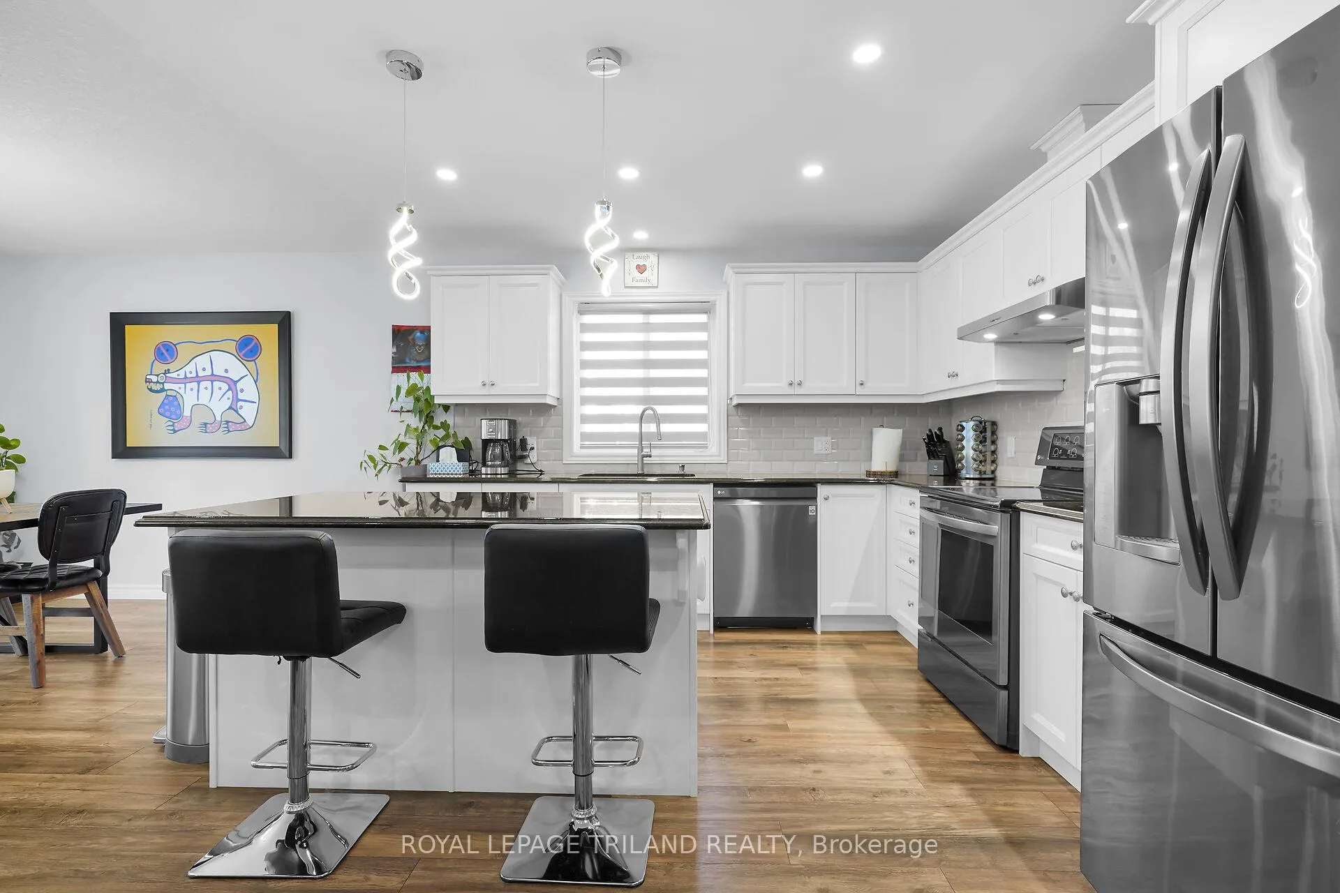 Photo 11 of 280 Peter Street S, Chatham-Kent, Bothwell — HOMEH