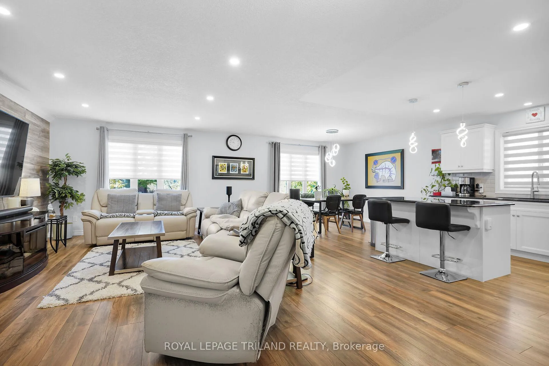 Photo 20 of 280 Peter Street S, Chatham-Kent, Bothwell — HOMEH