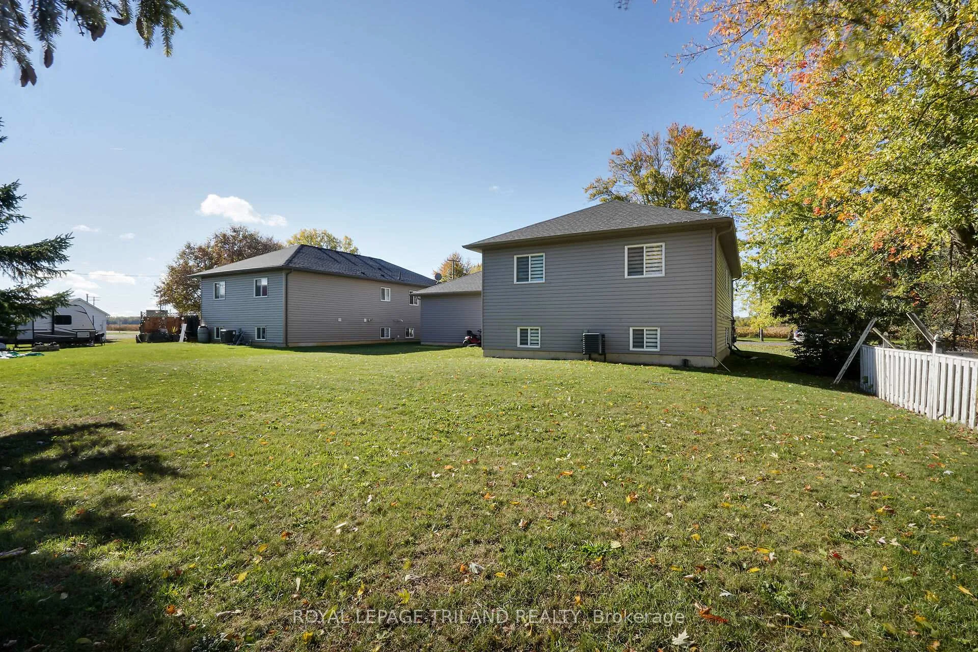Photo 37 of 280 Peter Street S, Chatham-Kent, Bothwell — HOMEH