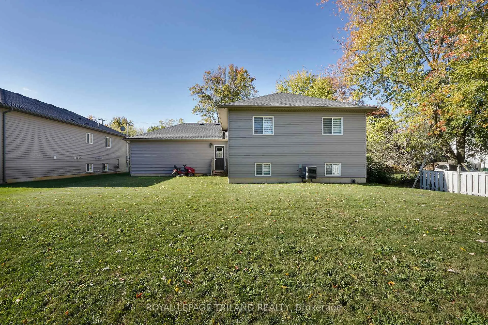 Photo 38 of 280 Peter Street S, Chatham-Kent, Bothwell — HOMEH
