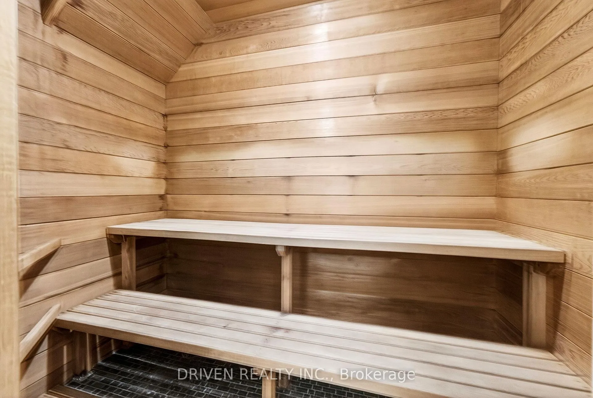 Photo 24 of 50 Aero Drive, Ottawa, Lakeview Park — HOMEH