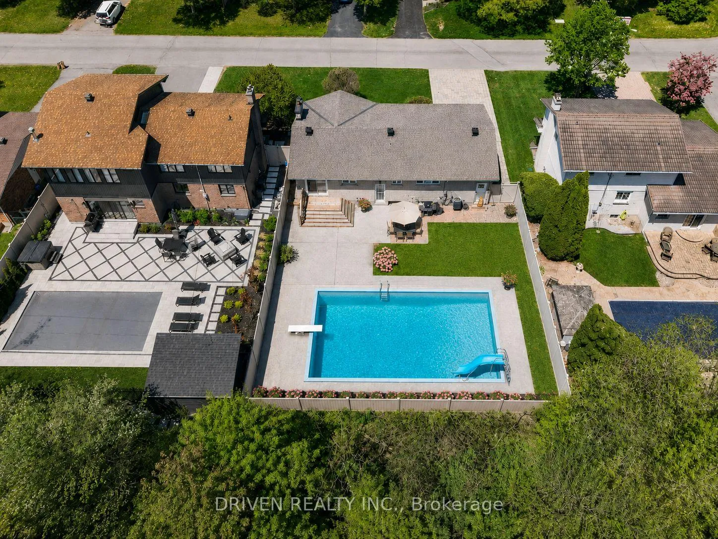 Photo 26 of 50 Aero Drive, Ottawa, Lakeview Park — HOMEH