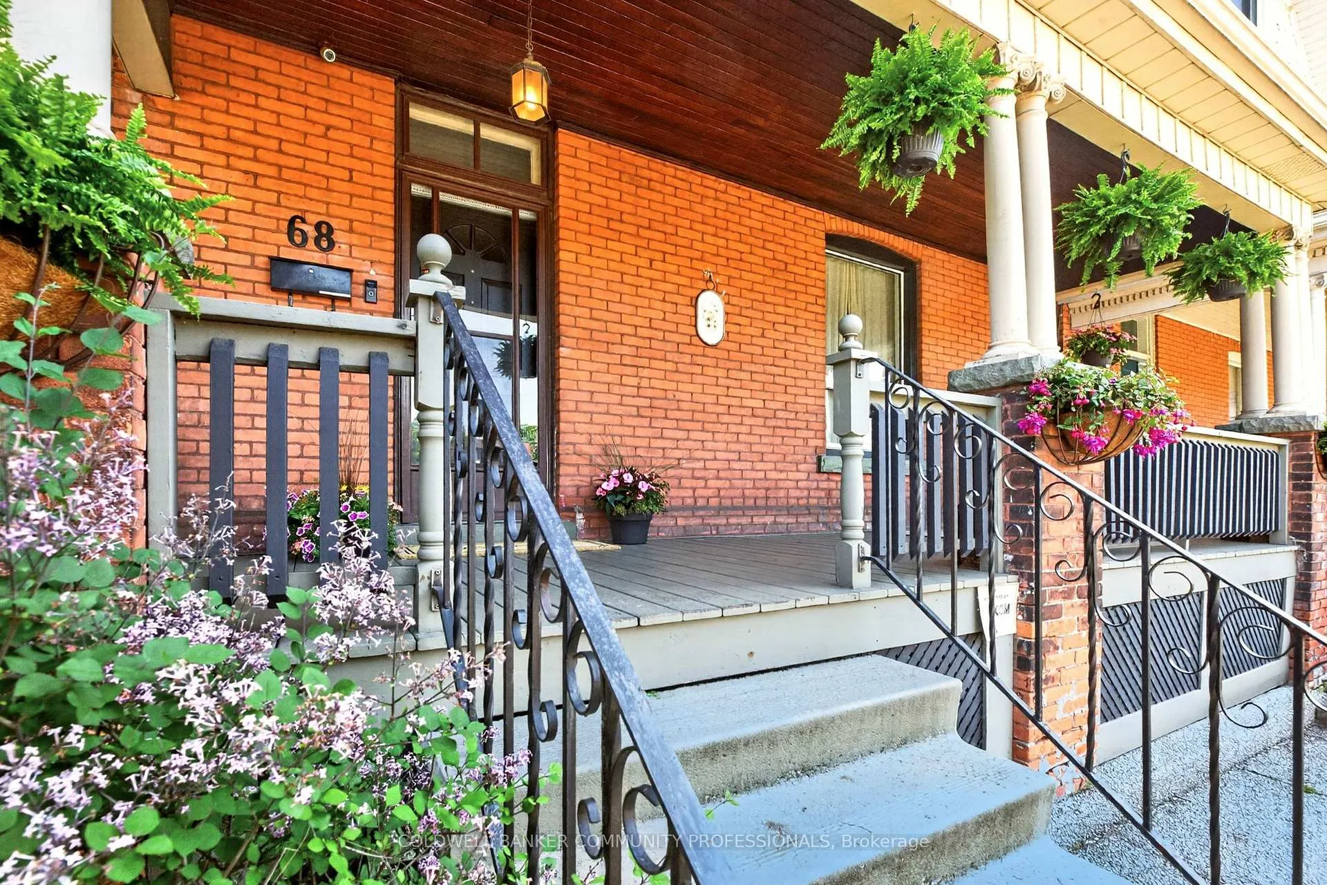 Photo 2 of 68 Delaware Avenue, Hamilton, St. Clair — HOMEH