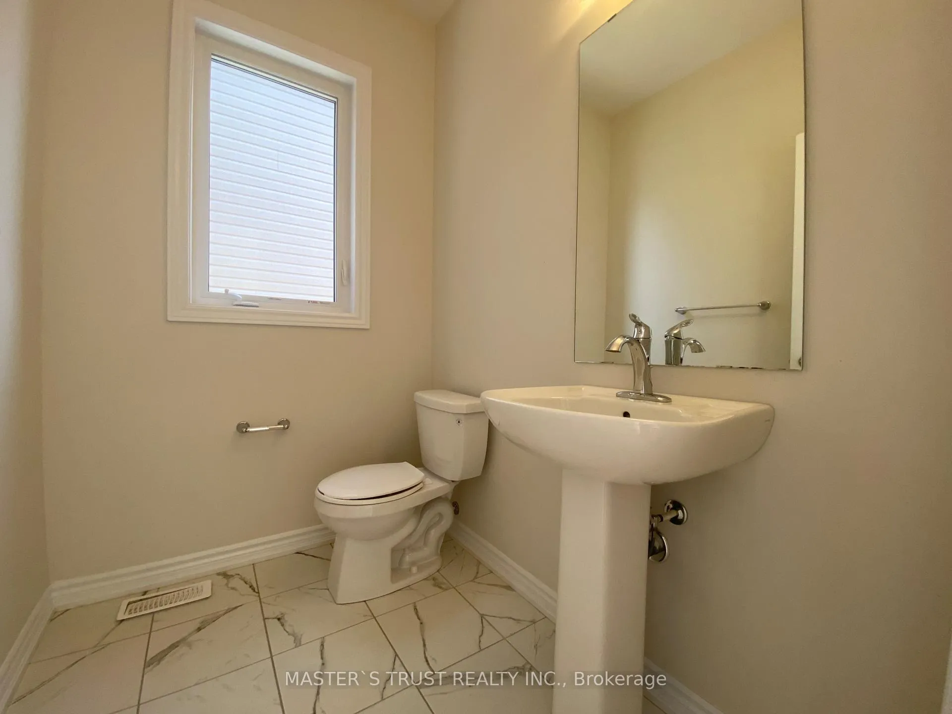 Photo 8 of 11 Victory Drive, Thorold, Rolling Meadows — HOMEH