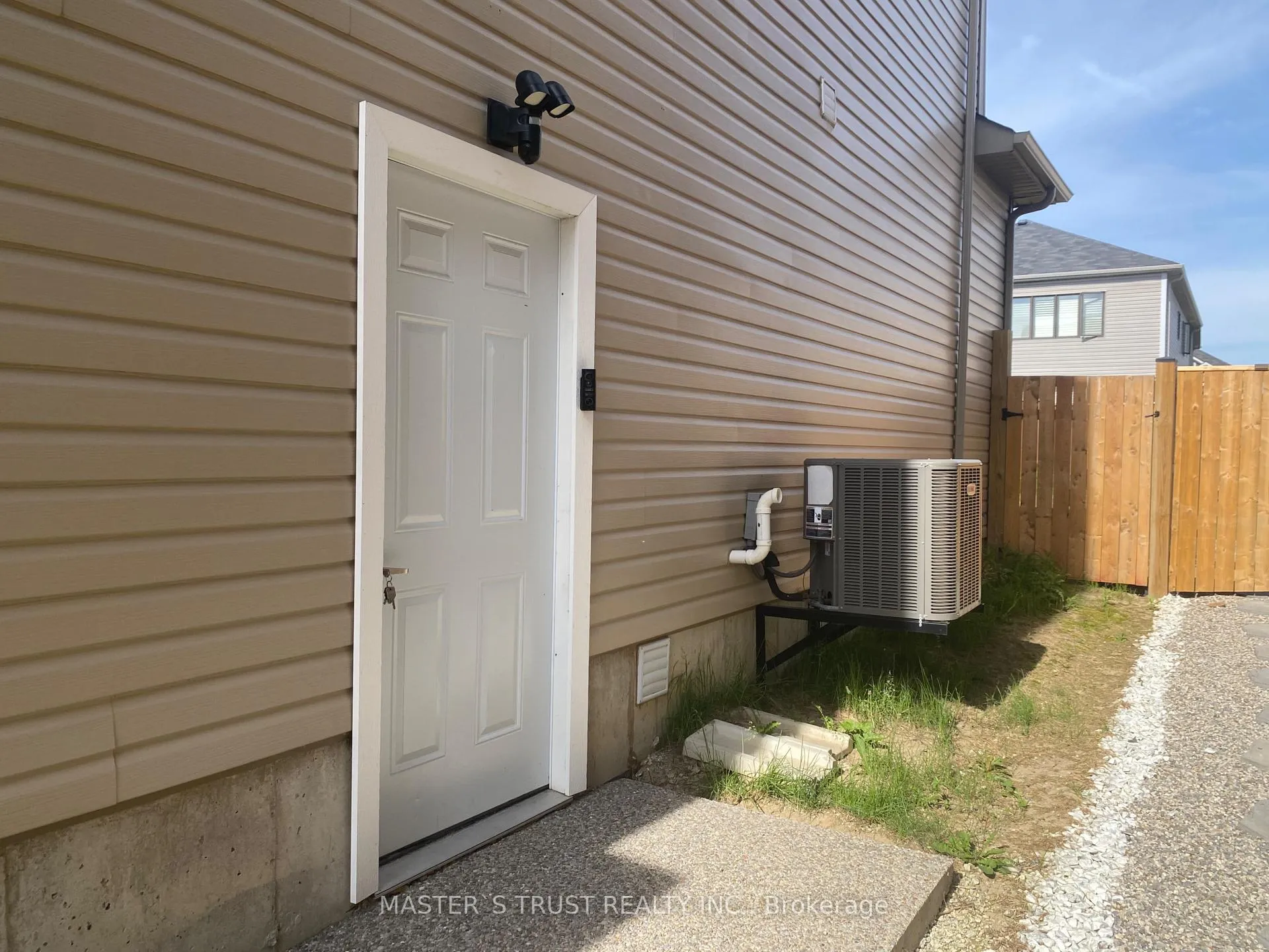 Photo 24 of 11 Victory Drive, Thorold, Rolling Meadows — HOMEH