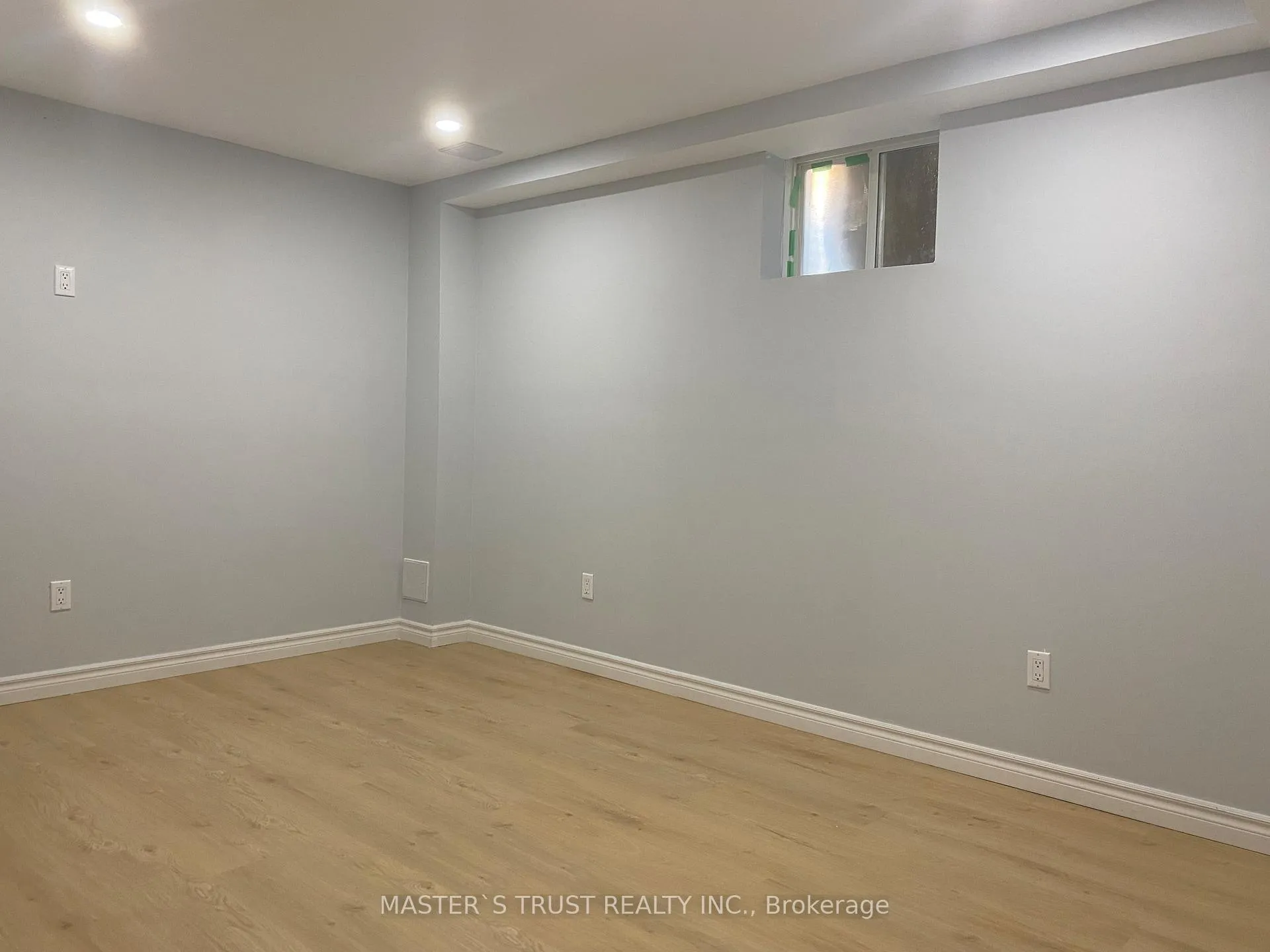 Photo 32 of 11 Victory Drive, Thorold, Rolling Meadows — HOMEH