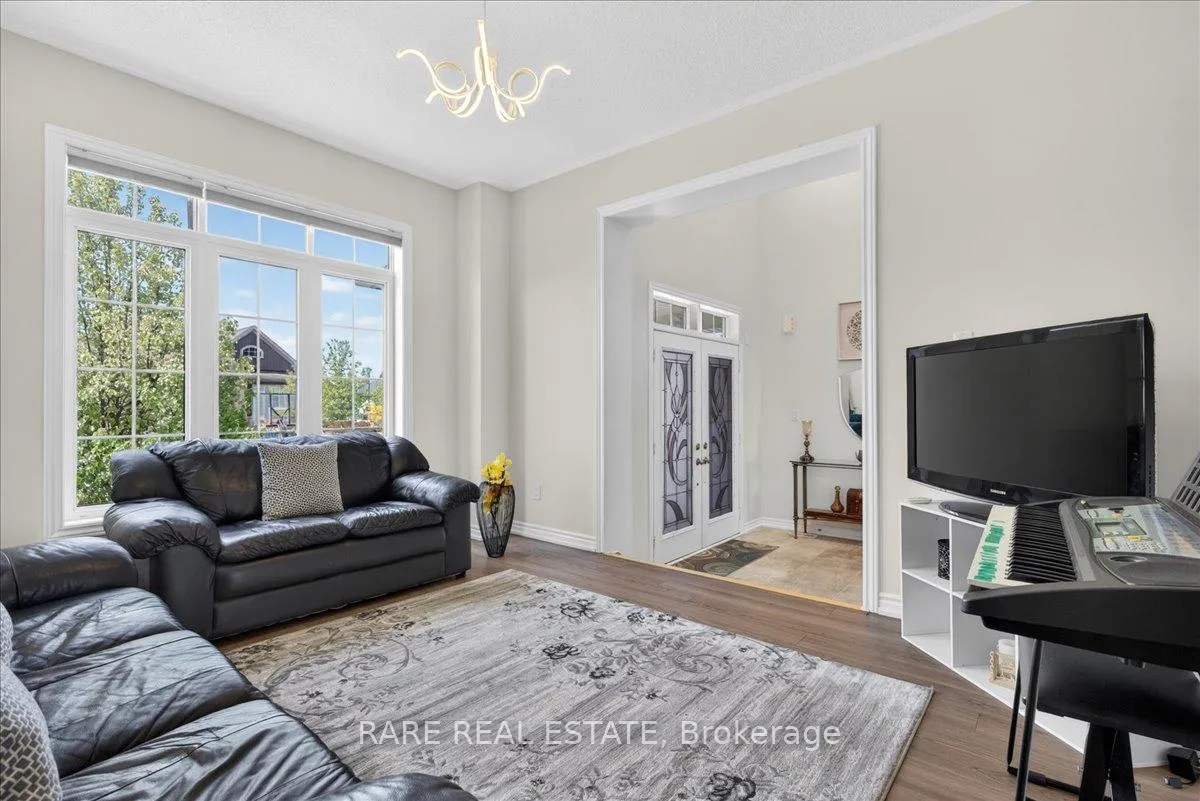 Photo 8 of 211 Lia Drive, Clearview, Stayner — HOMEH