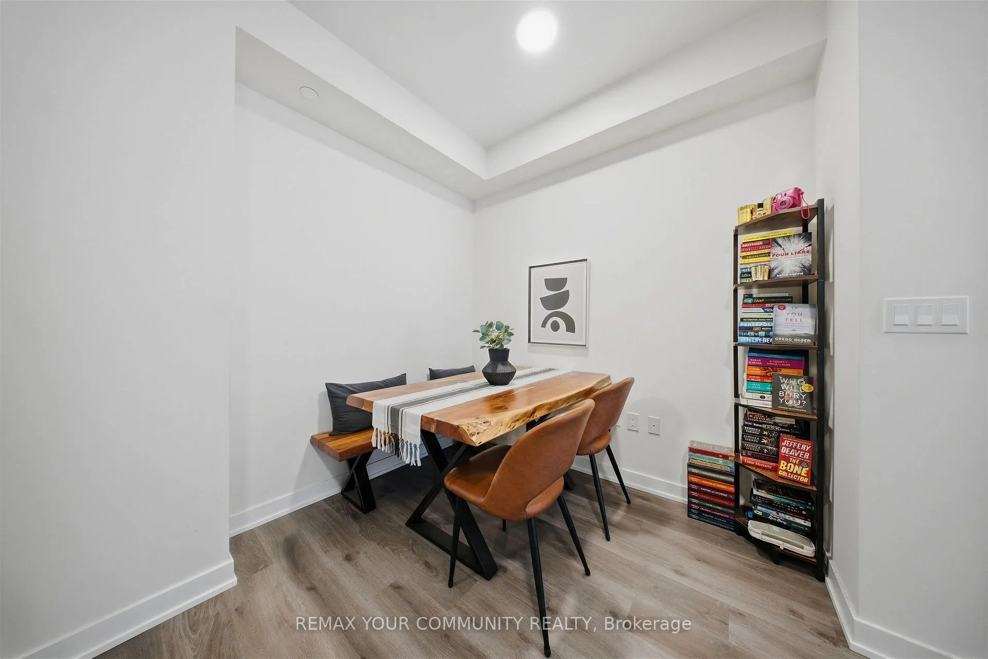 Photo 6 of Unit 515, 840 St Clair Avenue W, Toronto, Oakwood Village — HOMEH