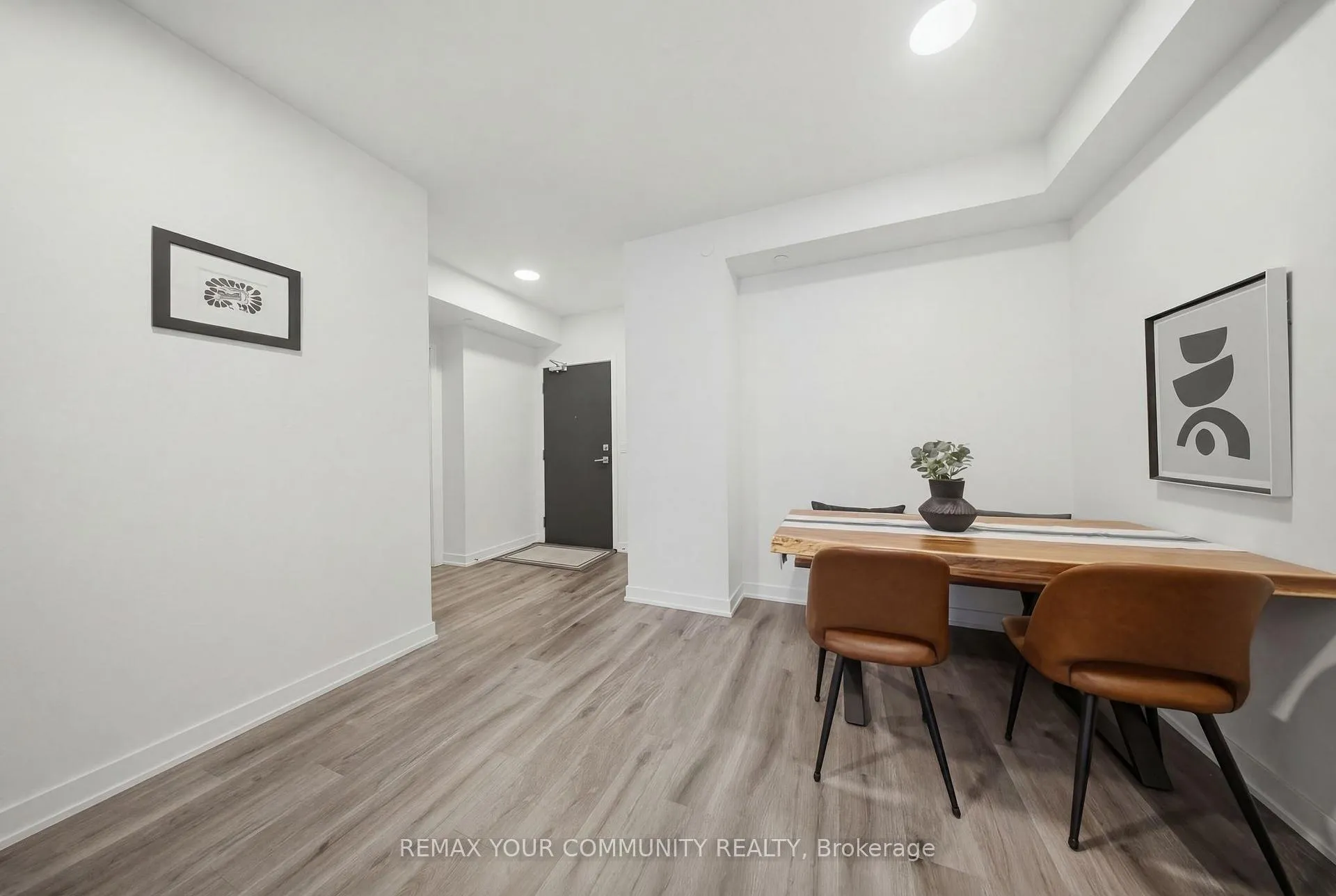 Photo 7 of Unit 515, 840 St Clair Avenue W, Toronto, Oakwood Village — HOMEH