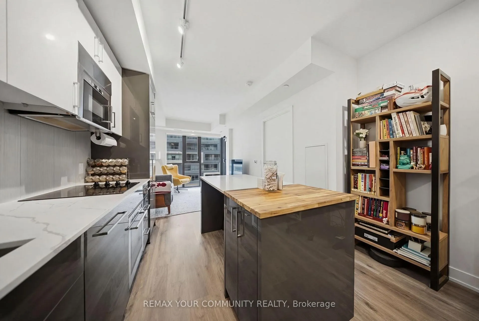Photo 9 of Unit 515, 840 St Clair Avenue W, Toronto, Oakwood Village — HOMEH