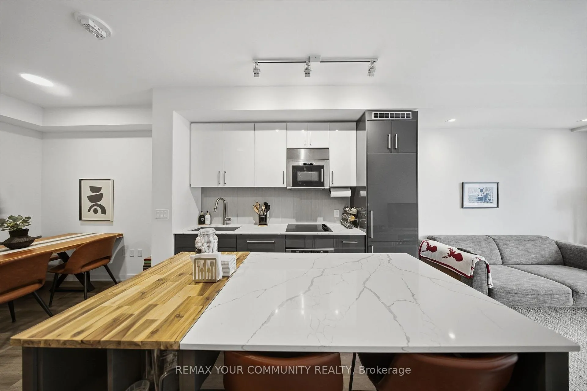 Photo 10 of Unit 515, 840 St Clair Avenue W, Toronto, Oakwood Village — HOMEH
