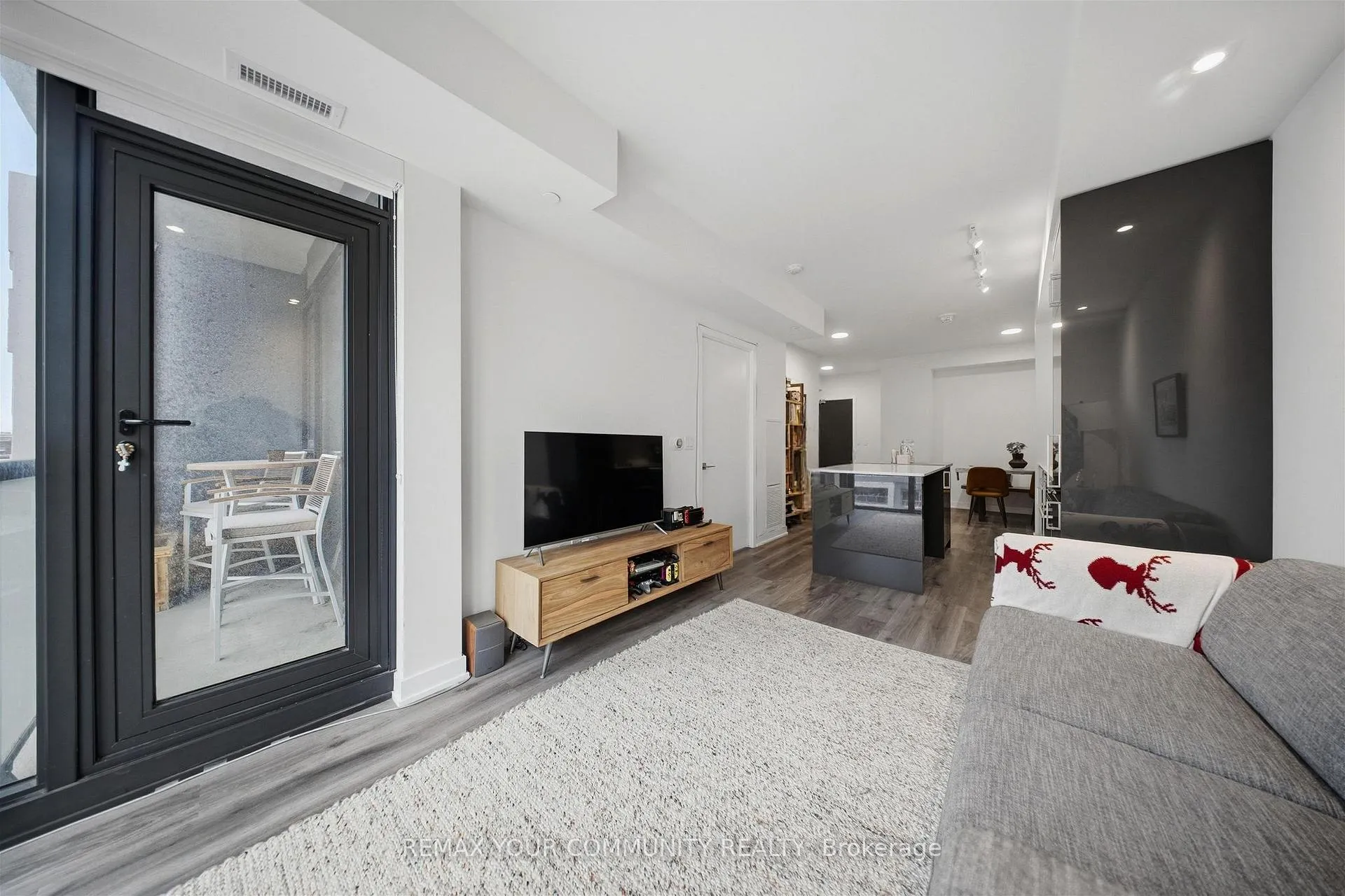 Photo 16 of Unit 515, 840 St Clair Avenue W, Toronto, Oakwood Village — HOMEH