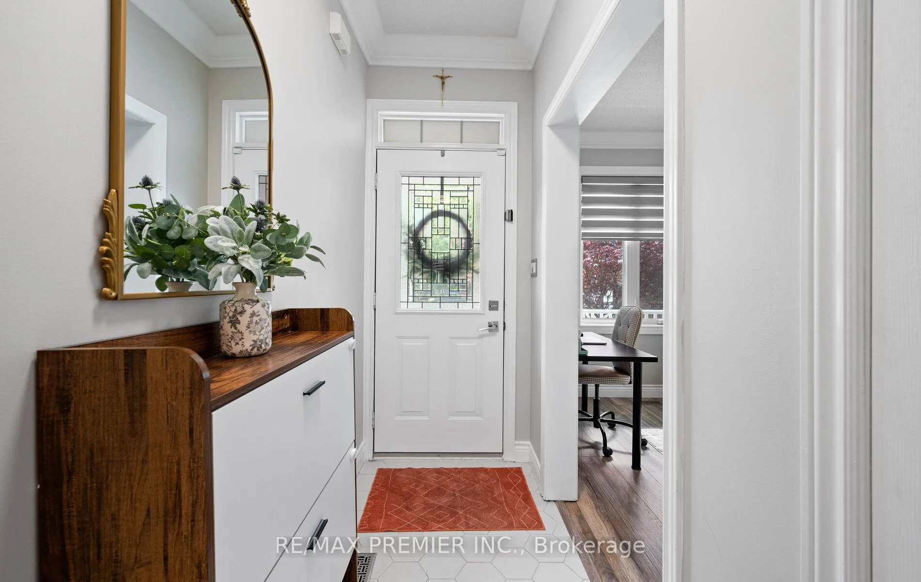 Photo 5 of 283 Kirkvalley Crescent, Aurora, Bayview Wellington — HOMEH