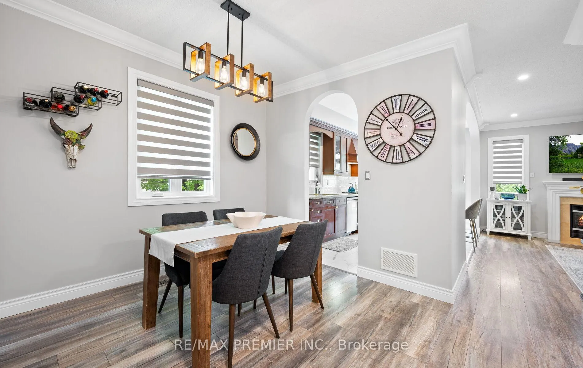 Photo 7 of 283 Kirkvalley Crescent, Aurora, Bayview Wellington — HOMEH