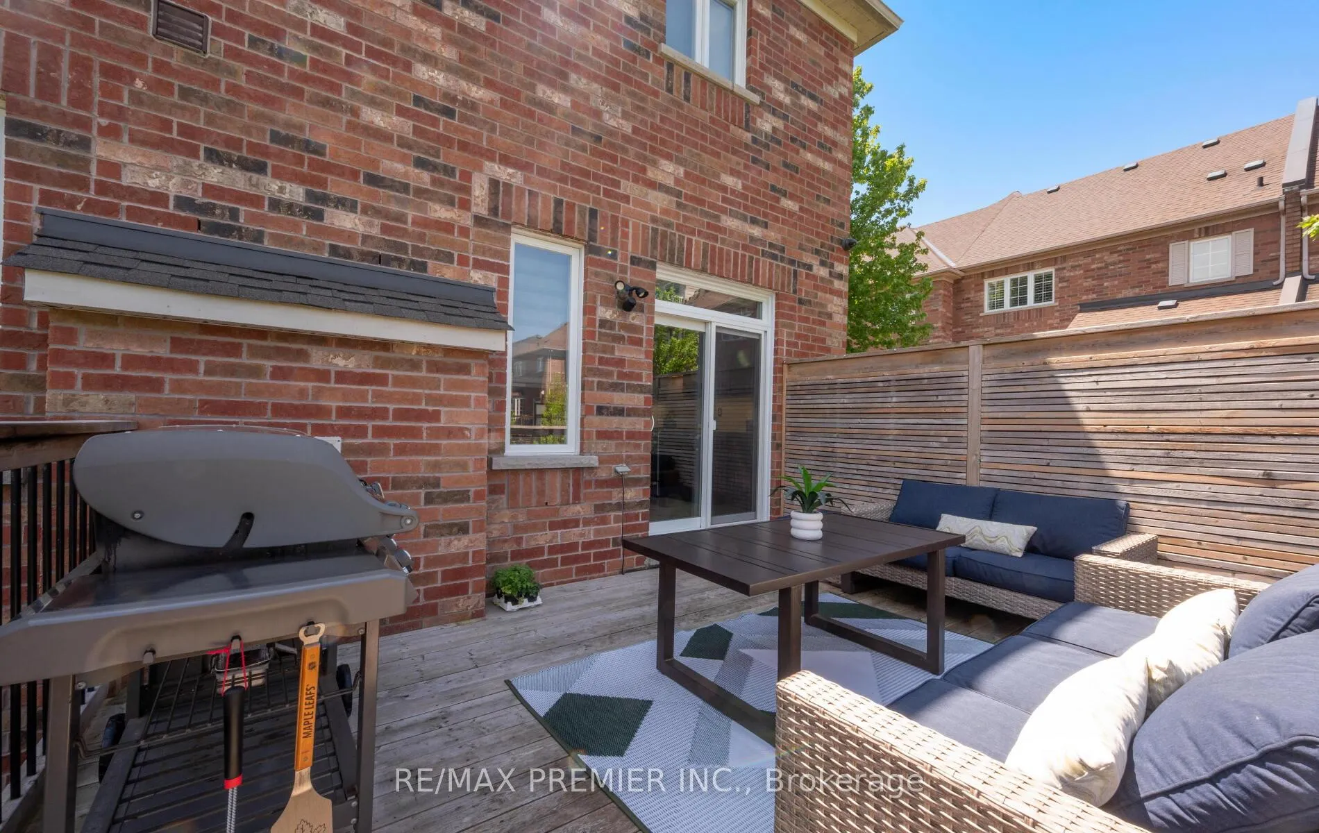 Photo 37 of 283 Kirkvalley Crescent, Aurora, Bayview Wellington — HOMEH