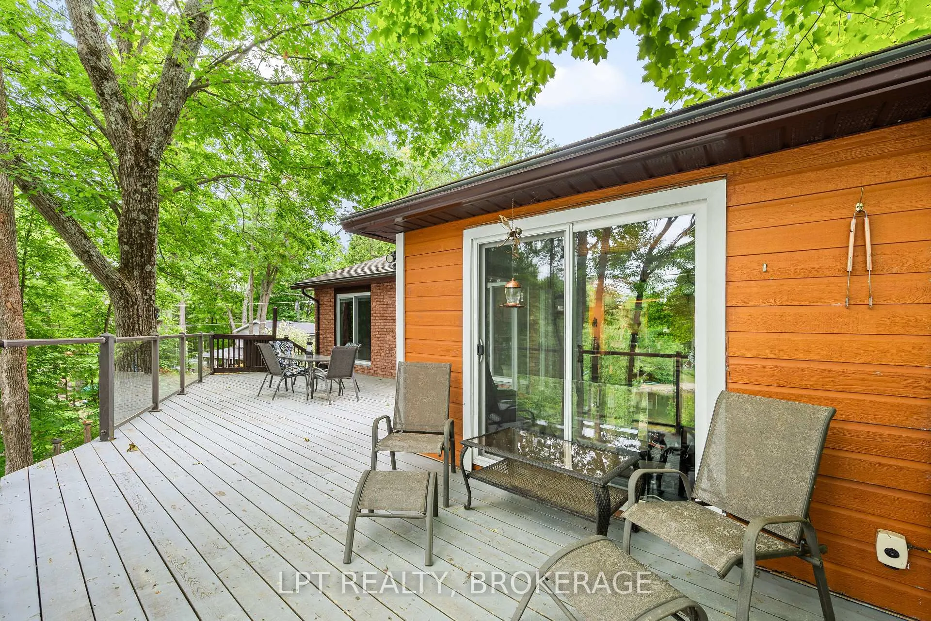 Photo 8 of 31 Acorn Lane, Frontenac, Frontenac South — HOMEH