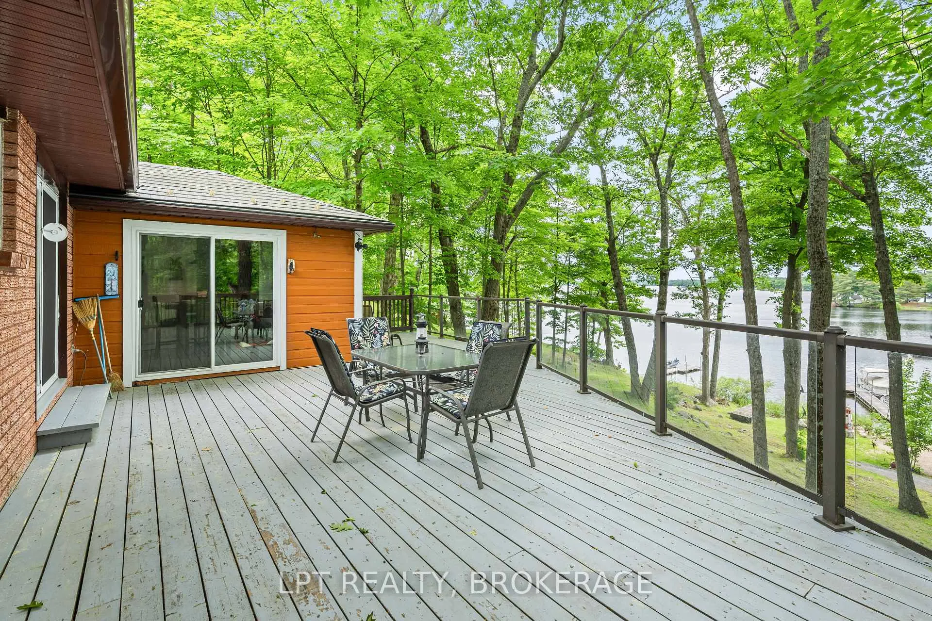 Photo 9 of 31 Acorn Lane, Frontenac, Frontenac South — HOMEH
