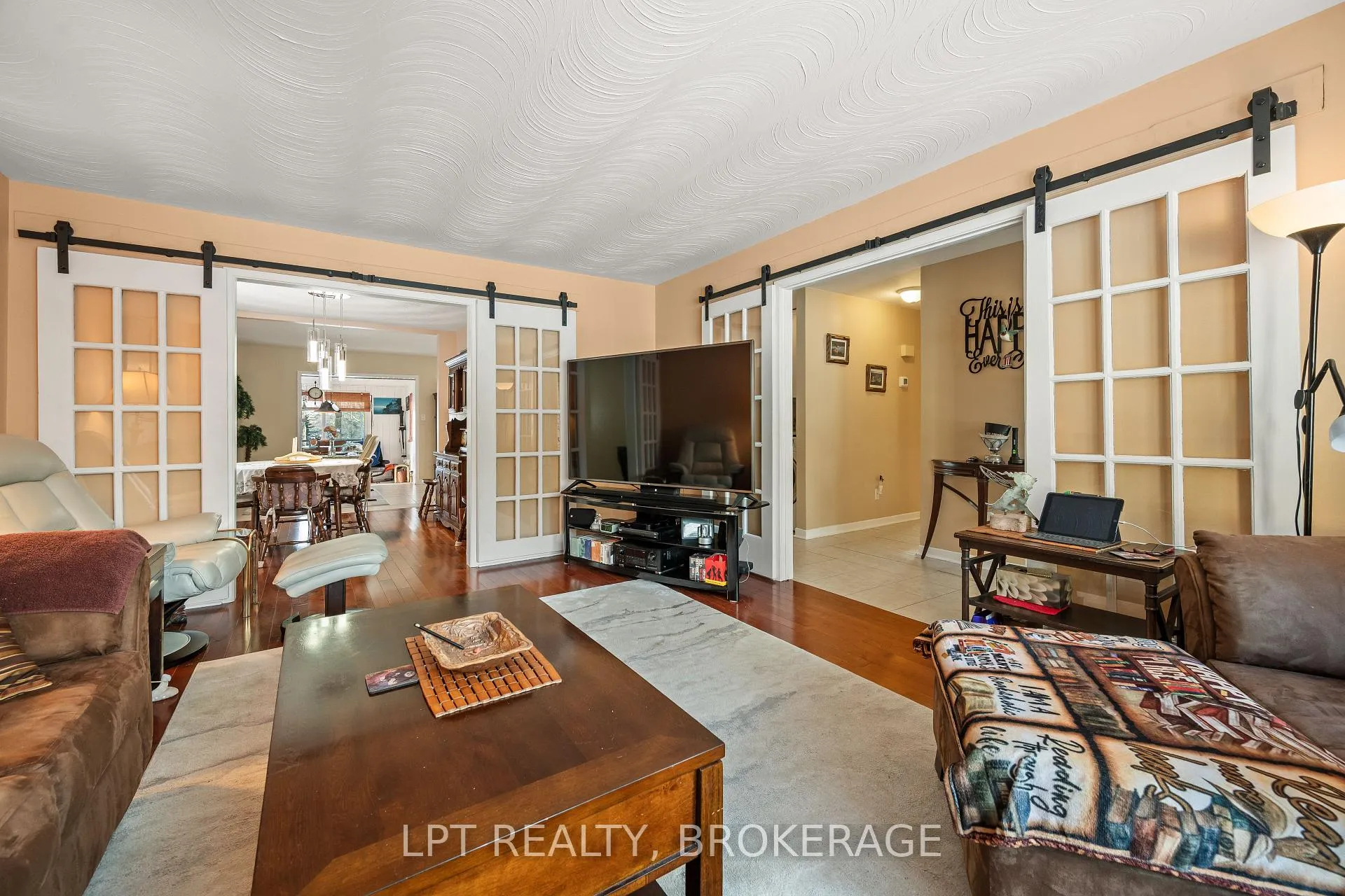 Photo 18 of 31 Acorn Lane, Frontenac, Frontenac South — HOMEH