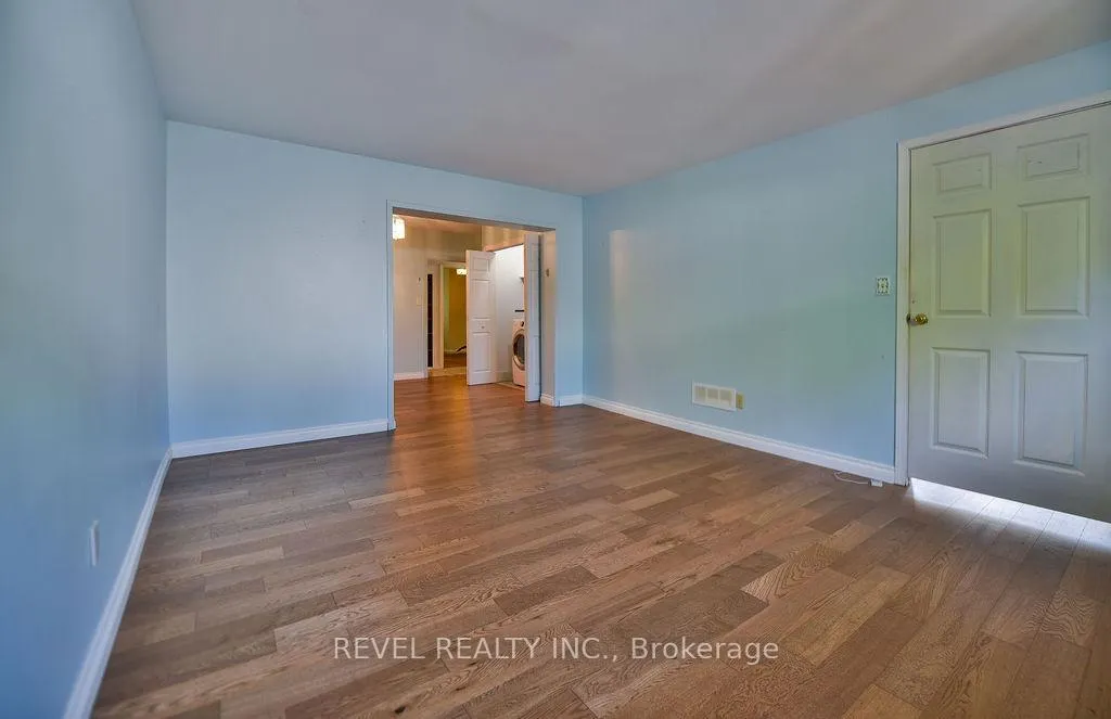 Photo 12 of 711 Eyre Boulevard, Timmins, TNW - Upper Melrose — HOMEH